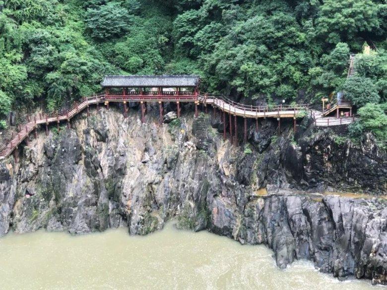 逃离童话城堡王